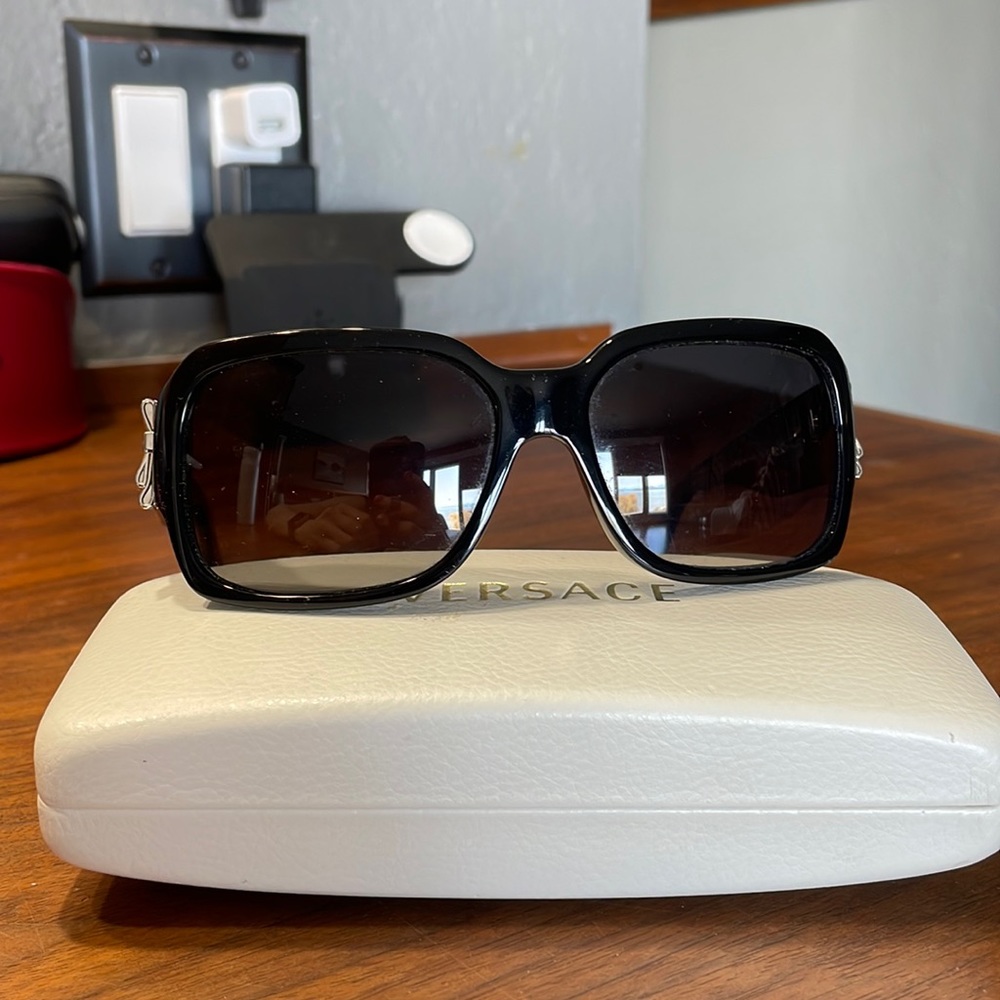 Versace polarized sunglasses